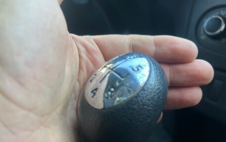 Renault Logan II, 2018 год, 370 000 рублей, 2 фотография