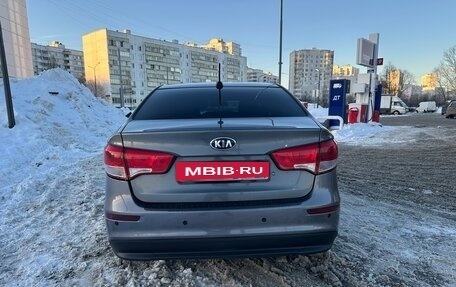 KIA Rio III рестайлинг, 2017 год, 990 000 рублей, 10 фотография