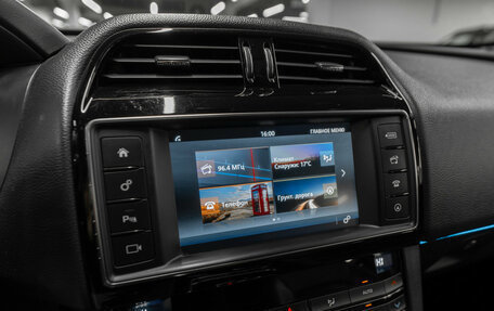 Jaguar F-Pace, 2018 год, 2 430 000 рублей, 17 фотография