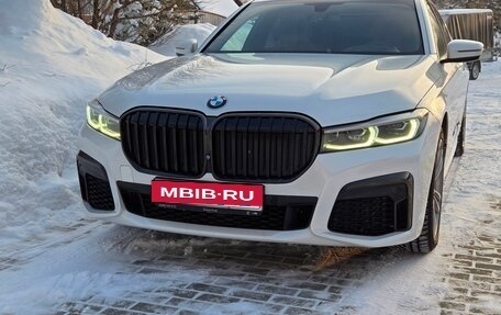 BMW 7 серия, 2019 год, 5 950 000 рублей, 2 фотография