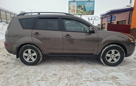 Mitsubishi Outlander III рестайлинг 3, 2011 год, 1 120 000 рублей, 3 фотография