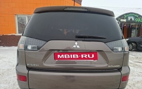 Mitsubishi Outlander III рестайлинг 3, 2011 год, 1 120 000 рублей, 7 фотография