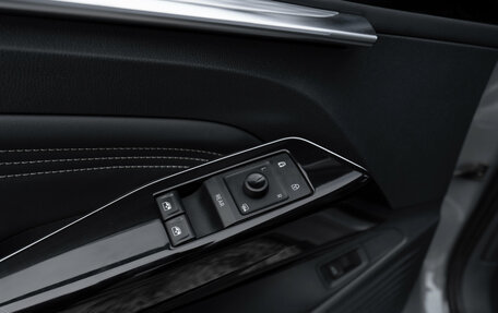 Volkswagen ID.4, 2022 год, 3 200 000 рублей, 21 фотография