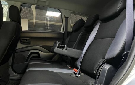 Mitsubishi Outlander III рестайлинг 3, 2008 год, 913 000 рублей, 12 фотография