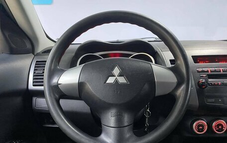 Mitsubishi Outlander III рестайлинг 3, 2008 год, 913 000 рублей, 16 фотография