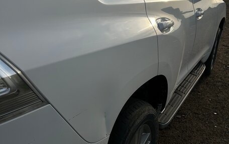 Toyota Land Cruiser Prado 150 рестайлинг 2, 2010 год, 2 520 000 рублей, 5 фотография