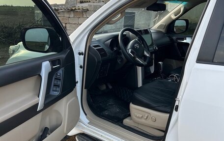 Toyota Land Cruiser Prado 150 рестайлинг 2, 2010 год, 2 520 000 рублей, 9 фотография