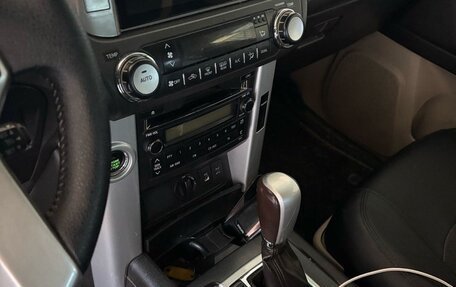 Toyota Land Cruiser Prado 150 рестайлинг 2, 2010 год, 2 520 000 рублей, 12 фотография