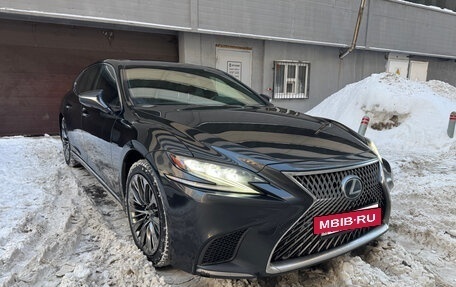 Lexus LS IV, 2018 год, 4 000 000 рублей, 3 фотография