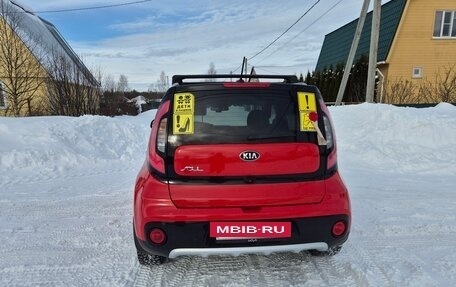 KIA Soul II рестайлинг, 2017 год, 1 950 000 рублей, 2 фотография