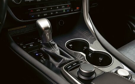 Lexus RX IV рестайлинг, 2019 год, 3 950 000 рублей, 12 фотография