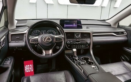 Lexus RX IV рестайлинг, 2019 год, 3 950 000 рублей, 6 фотография