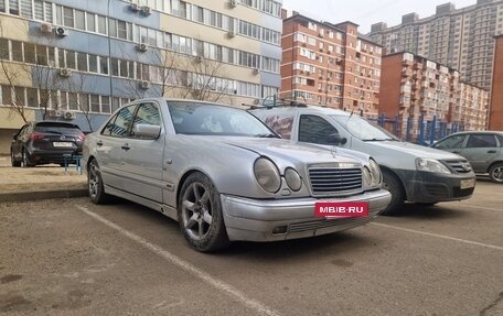 Mercedes-Benz E-Класс, 1999 год, 200 000 рублей, 3 фотография