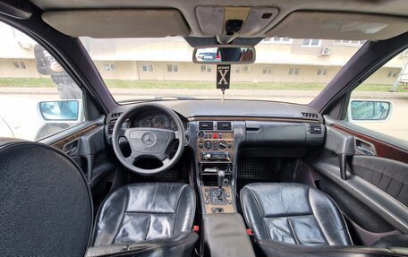 Mercedes-Benz E-Класс, 1999 год, 200 000 рублей, 11 фотография