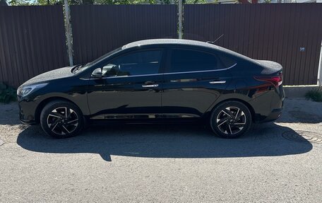 Hyundai Solaris II рестайлинг, 2021 год, 2 100 000 рублей, 14 фотография