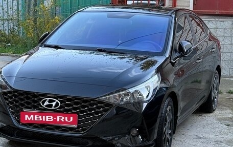 Hyundai Solaris II рестайлинг, 2021 год, 2 100 000 рублей, 10 фотография