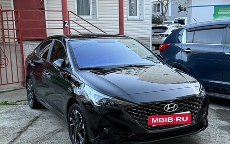 Hyundai Solaris II рестайлинг, 2021 год, 2 100 000 рублей, 15 фотография