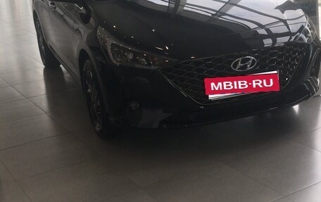 Hyundai Solaris II рестайлинг, 2021 год, 2 100 000 рублей, 4 фотография