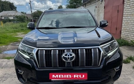 Toyota Land Cruiser Prado 150 рестайлинг 2, 2019 год, 5 630 000 рублей, 3 фотография