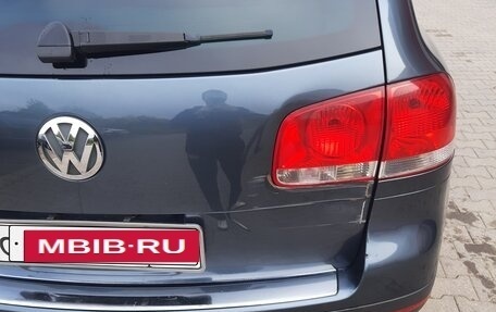 Volkswagen Touareg III, 2005 год, 725 000 рублей, 2 фотография