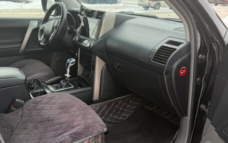 Toyota Land Cruiser Prado 150 рестайлинг 2, 2010 год, 2 700 000 рублей, 9 фотография