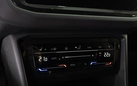 Volkswagen Tiguan II, 2021 год, 4 179 000 рублей, 20 фотография