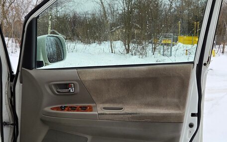 Toyota Noah III, 2006 год, 870 000 рублей, 19 фотография