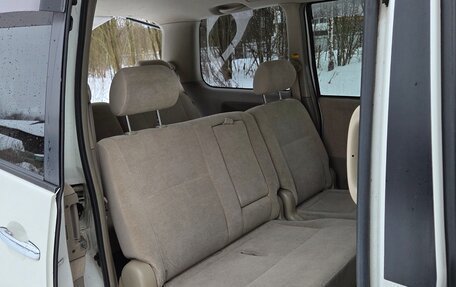 Toyota Noah III, 2006 год, 870 000 рублей, 18 фотография