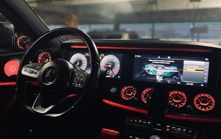 Mercedes-Benz E-Класс, 2018 год, 3 650 000 рублей, 6 фотография