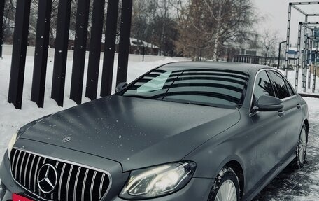 Mercedes-Benz E-Класс, 2018 год, 3 650 000 рублей, 3 фотография