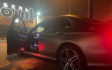 Mercedes-Benz E-Класс, 2018 год, 3 650 000 рублей, 22 фотография