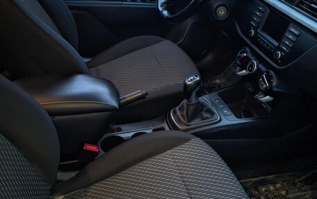 KIA Rio IV, 2017 год, 950 000 рублей, 12 фотография