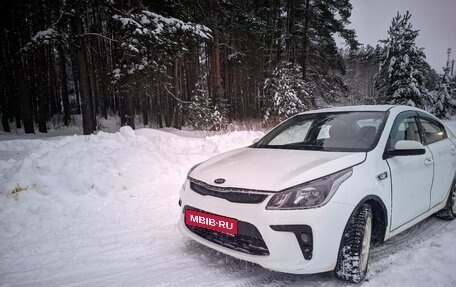 KIA Rio IV, 2017 год, 950 000 рублей, 3 фотография