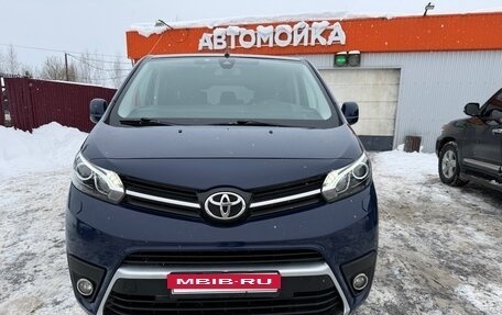 Toyota ProAce II, 2019 год, 2 980 000 рублей, 2 фотография