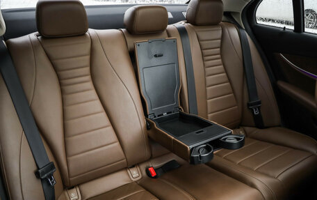 Mercedes-Benz E-Класс, 2016 год, 2 999 999 рублей, 32 фотография