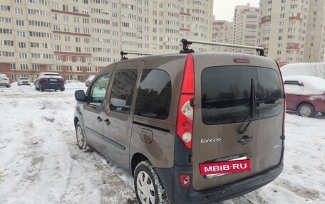 Renault Kangoo II рестайлинг, 2012 год, 720 000 рублей, 6 фотография