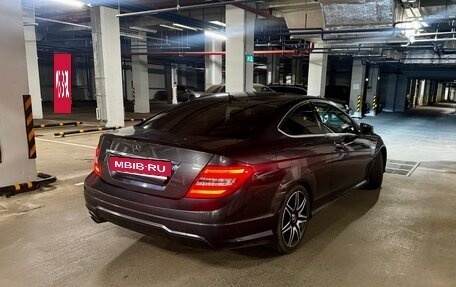 Mercedes-Benz C-Класс, 2012 год, 1 750 000 рублей, 3 фотография