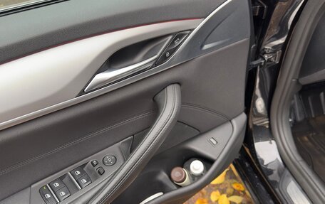 BMW 5 серия, 2019 год, 2 600 000 рублей, 11 фотография