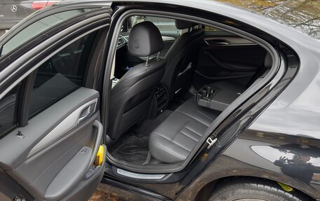 BMW 5 серия, 2019 год, 2 600 000 рублей, 15 фотография