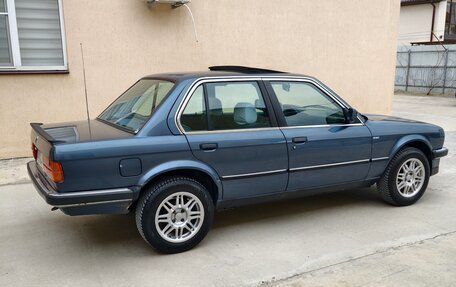 BMW 3 серия, 1986 год, 500 000 рублей, 3 фотография