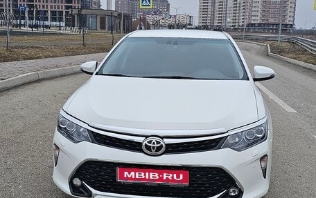 Toyota Camry, 2017 год, 1 890 000 рублей, 1 фотография