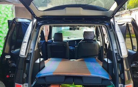 Toyota ISis I, 2011 год, 1 020 000 рублей, 3 фотография