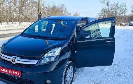 Toyota ISis I, 2011 год, 1 020 000 рублей, 10 фотография