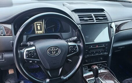 Toyota Camry, 2017 год, 1 890 000 рублей, 5 фотография