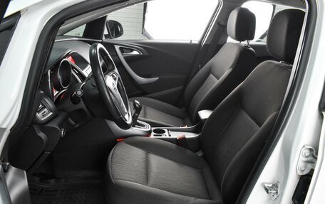 Opel Astra J, 2013 год, 1 060 000 рублей, 10 фотография