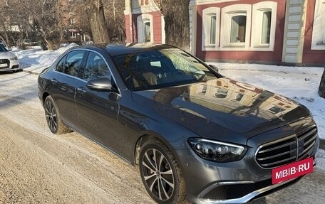 Mercedes-Benz E-Класс, 2020 год, 5 900 000 рублей, 2 фотография