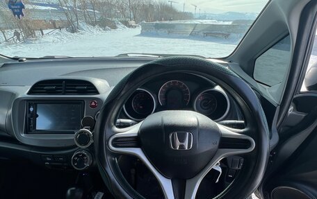 Honda Fit III, 2009 год, 690 000 рублей, 4 фотография