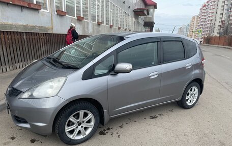 Honda Fit III, 2009 год, 690 000 рублей, 2 фотография