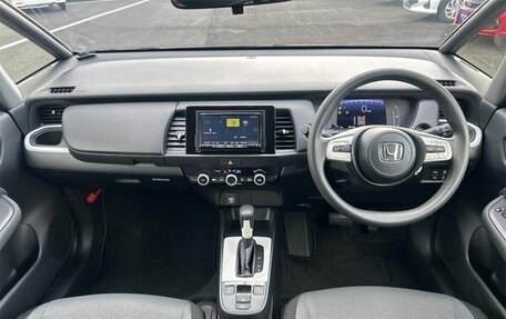 Honda Fit, 2022 год, 910 000 рублей, 6 фотография