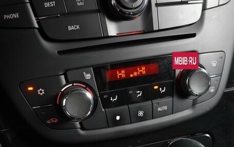 Opel Insignia II рестайлинг, 2013 год, 999 000 рублей, 18 фотография